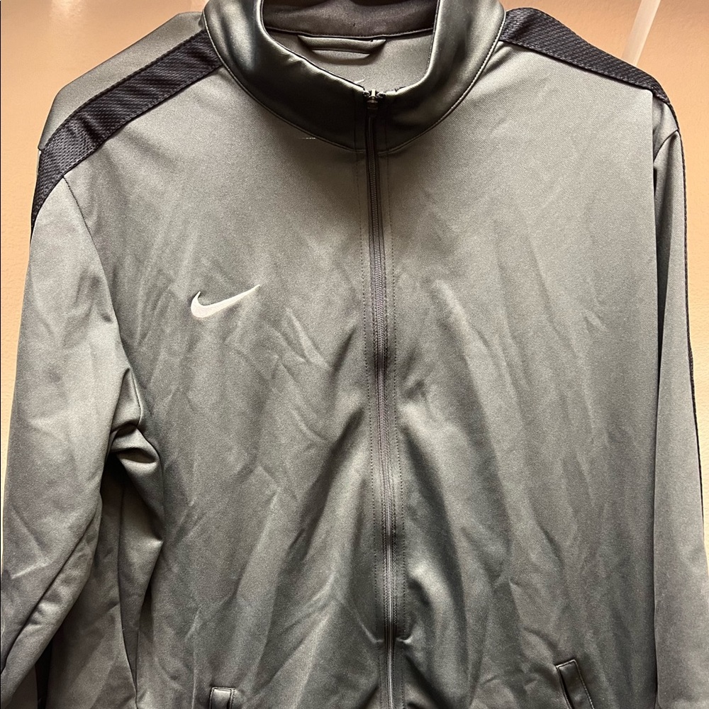 nike zip up